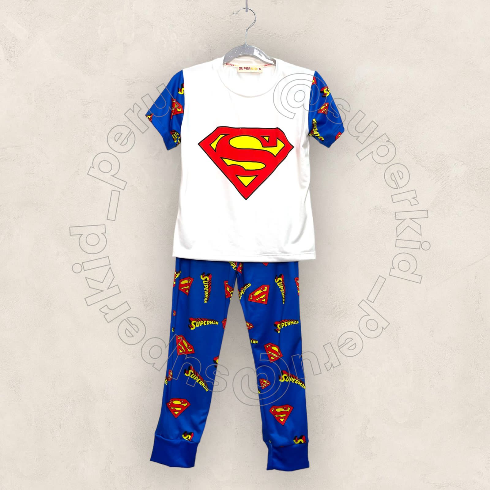 ampliar subtítulo itálico Pijama Superman Superkid_Peru